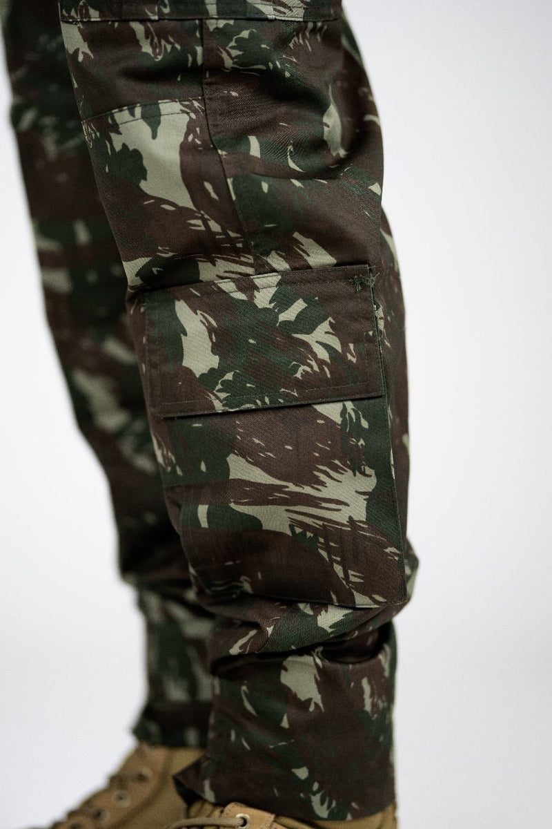 FARDA DO EXÉRCITO BRASILEIRO - MODELO NOVO IMPERMEÁVEL - (BRINDE) MOCHILA DE TRANSPORTE E CORDÃO TÁTICO