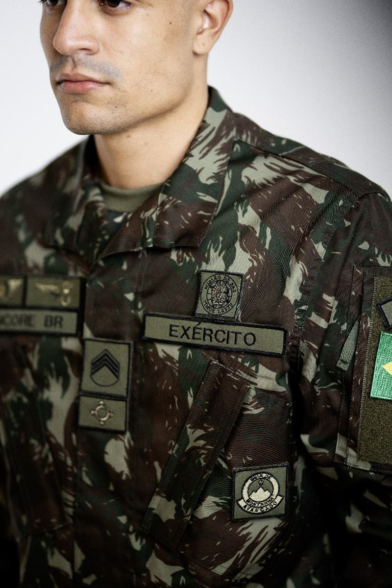 FARDA DO EXÉRCITO BRASILEIRO - MODELO NOVO IMPERMEÁVEL - (BRINDE) MOCHILA DE TRANSPORTE E CORDÃO TÁTICO